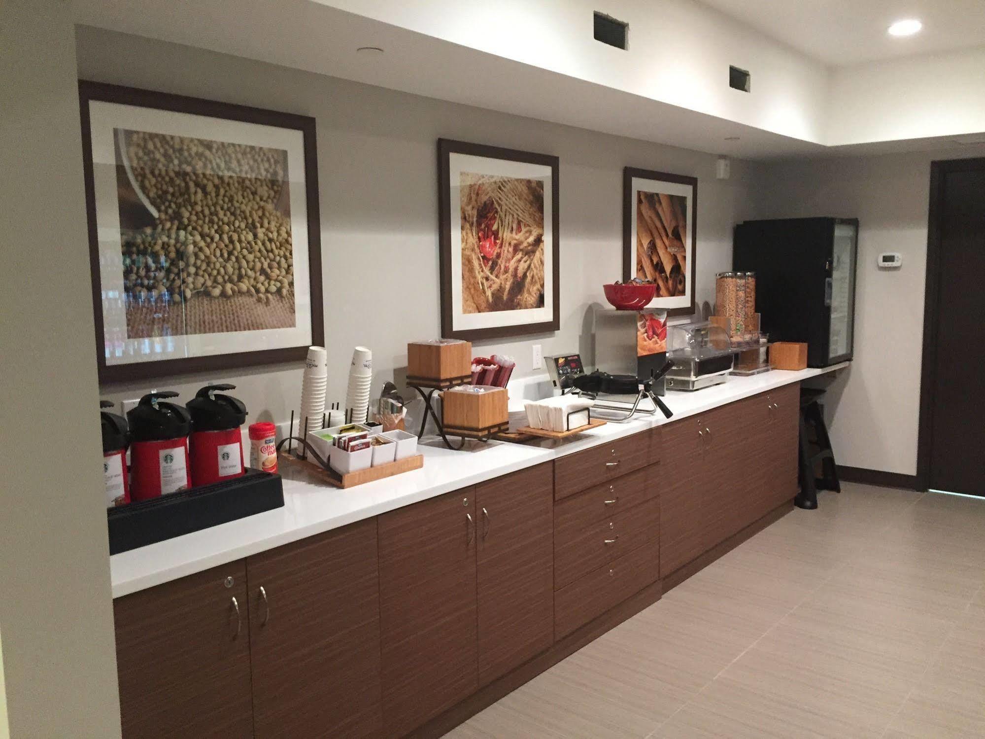 Microtel Inn & Suites By Wyndham Kirkland Lake Экстерьер фото